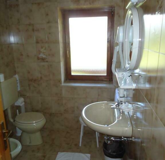 マウンテンビュースタンダードルーム, Pensione Dolomiti