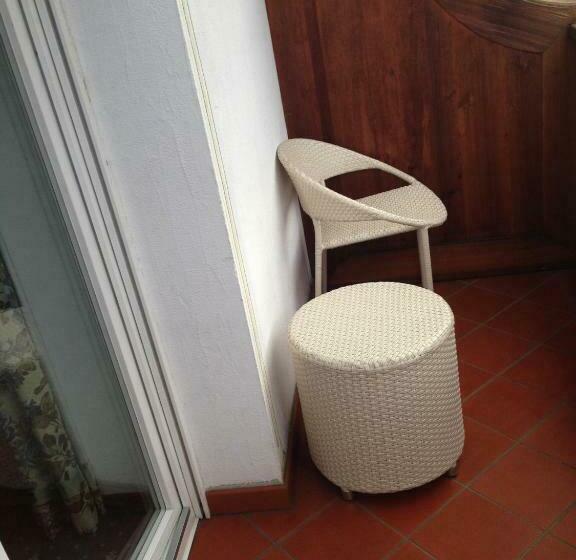 غرفة قياسية فردية, Silvana