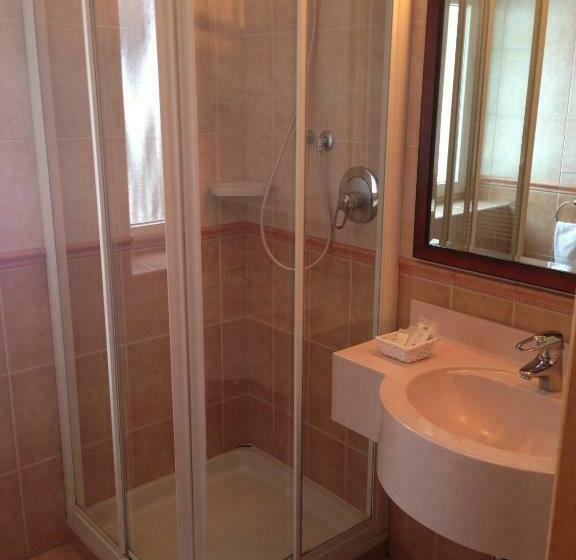 غرفة قياسية فردية, Silvana