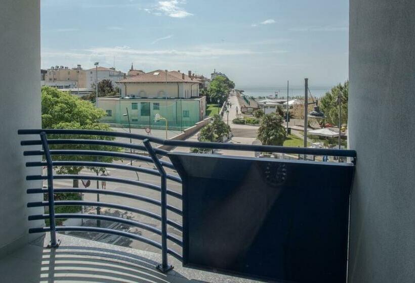 스탠다드 트리플 발코니 룸, Sirenetta