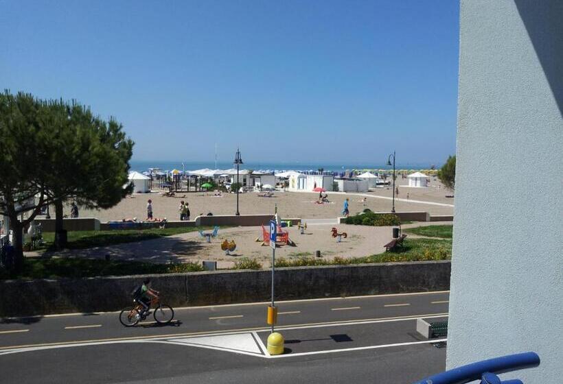 스탠다드 트리플 발코니 룸, Sirenetta