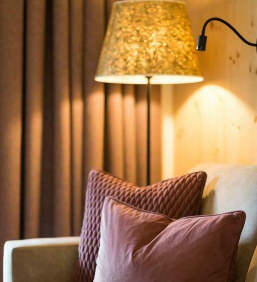 豪华套房, Tonzhaus