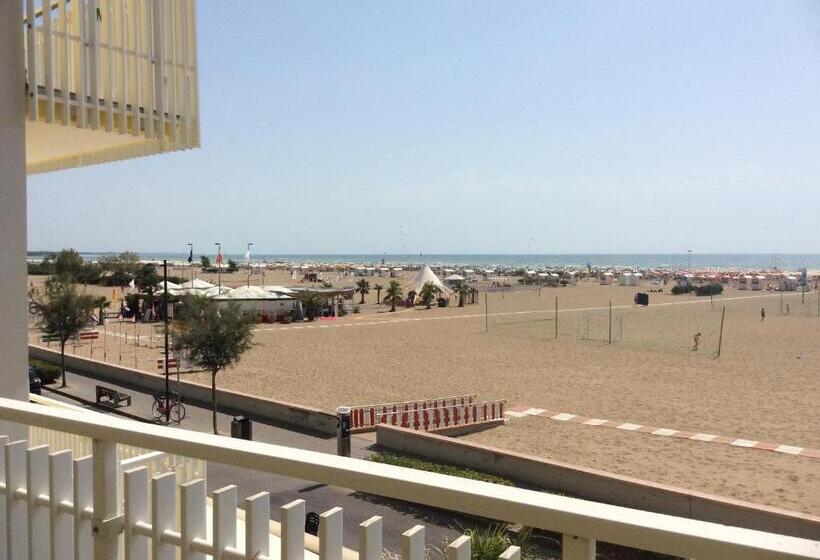 Quarto Triplo Standard Vista Jardim, Verona