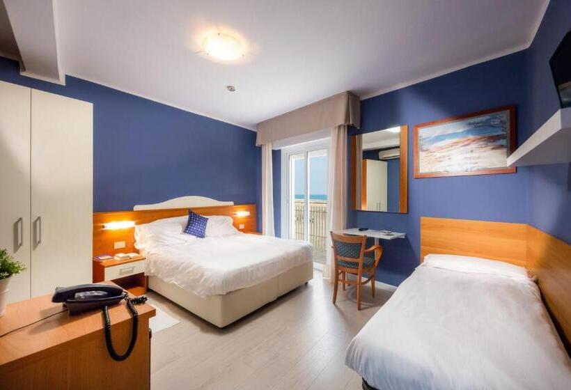 Quarto Triplo Standard Vista Jardim, Verona