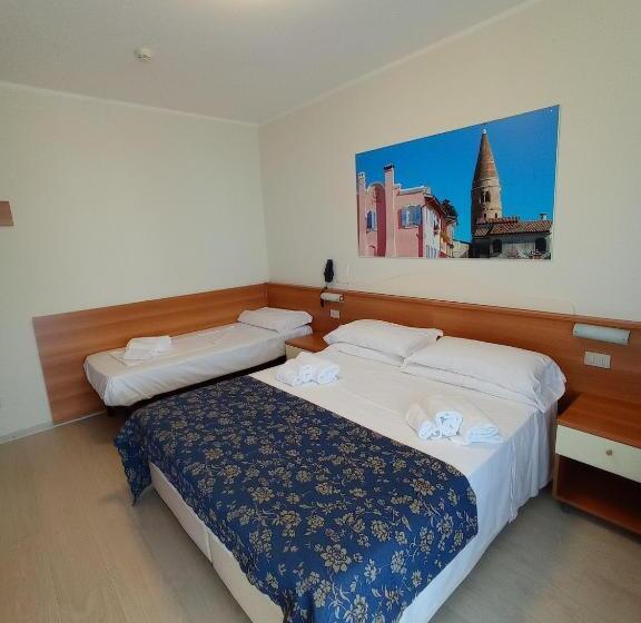 Quarto Triplo Standard Vista Jardim, Verona