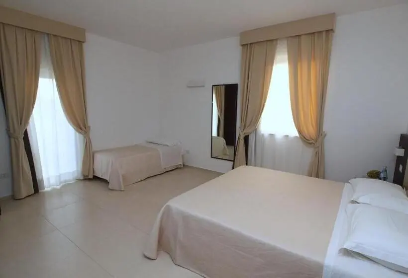 スタンダードトリプルルーム, Villa San Bartolo