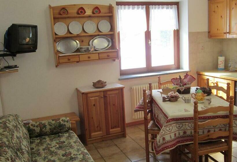 شقة غرفة واحدة, Residence Delapierre