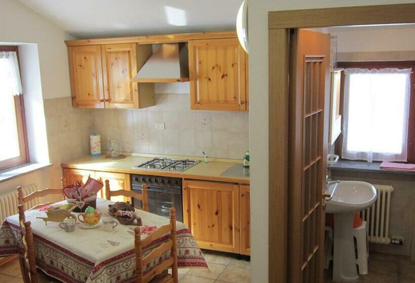 شقة غرفة واحدة, Residence Delapierre