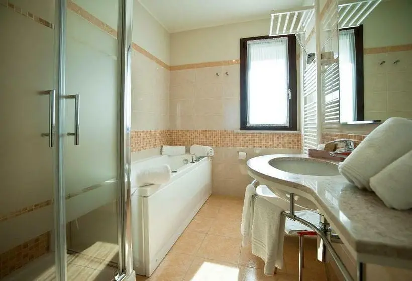 Huoneisto 2 Makuuhuonetta, Appartamenti Villa Ancora