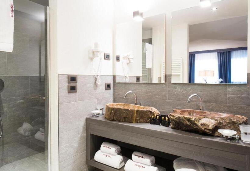 带阳台套房, Sport Hotel Majarè