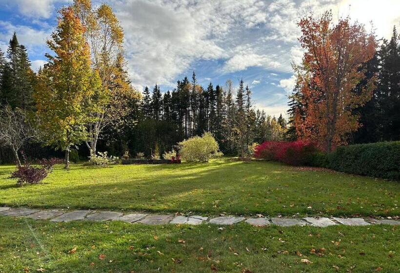 Номер Стандарт Вид на Сад, Eden Estate B&b