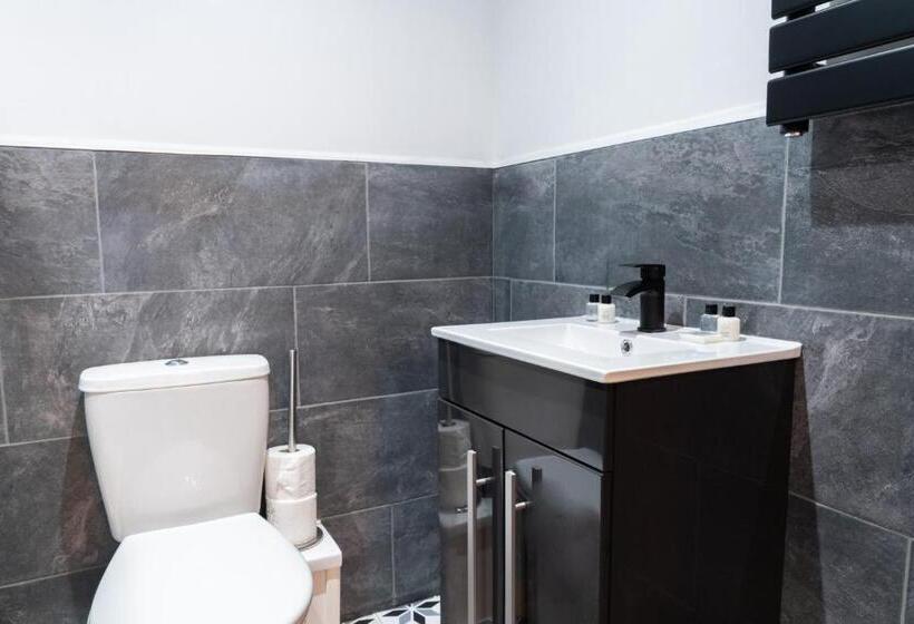 Estudio Superior, Midsummer House Premium Apartments With Sofa Beds & Sky Tv & Free Parking