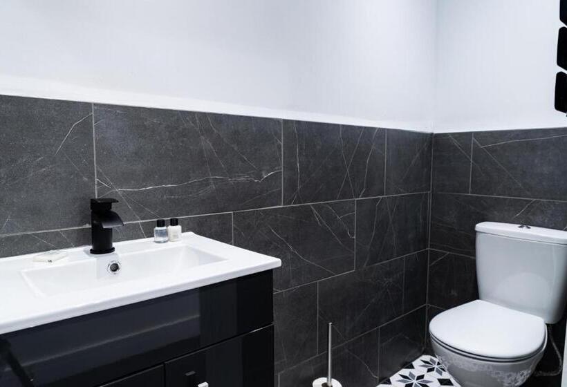 Apartamento 1 Dormitorio, Midsummer House Premium Apartments With Sofa Beds & Sky Tv & Free Parking