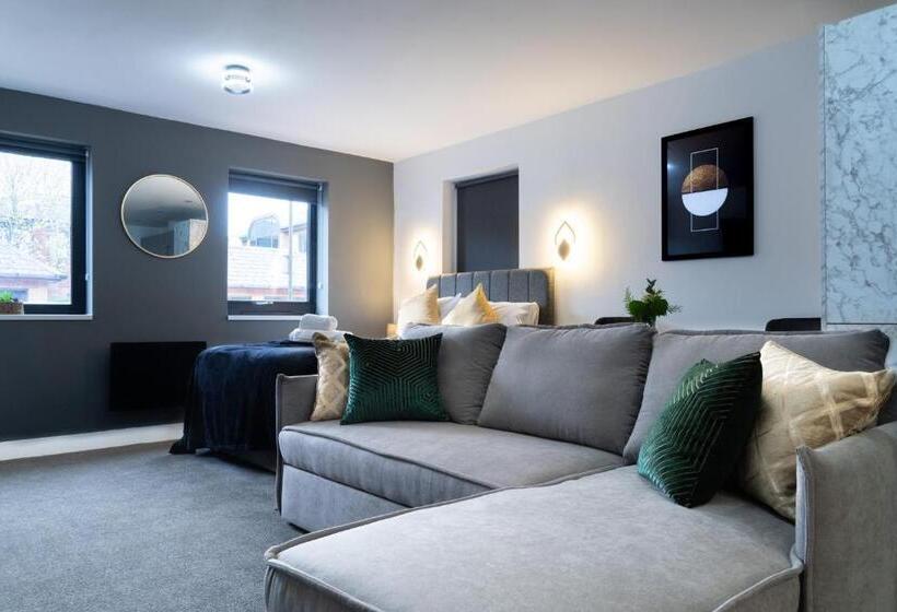 Estudio Estándar, Midsummer House Premium Apartments With Sofa Beds & Sky Tv & Free Parking