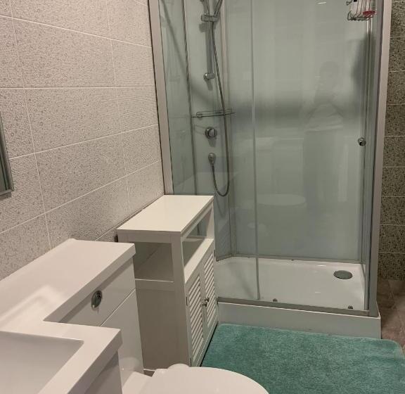 Standard room with outdoor bath, Gers, Midi Pyrénées : Séjour De Charme à La Résidence D Auzan