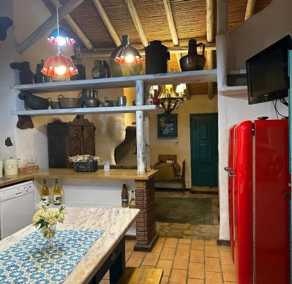 Дом 1 Спальня, Nuriah Boutique House