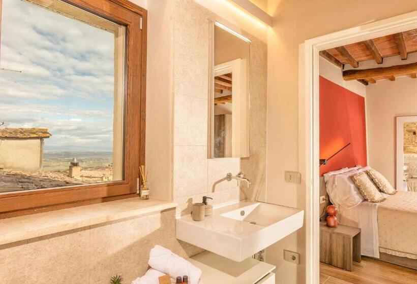 חדר דלוקס, Palazzo Falcinelli Luxury Room In Montepulciano Center With Elevator