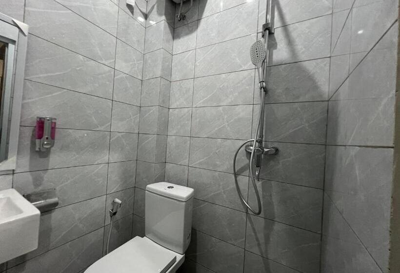اتاق استاندارد, Brenn Hotel Semarang Mitra Reddoorz