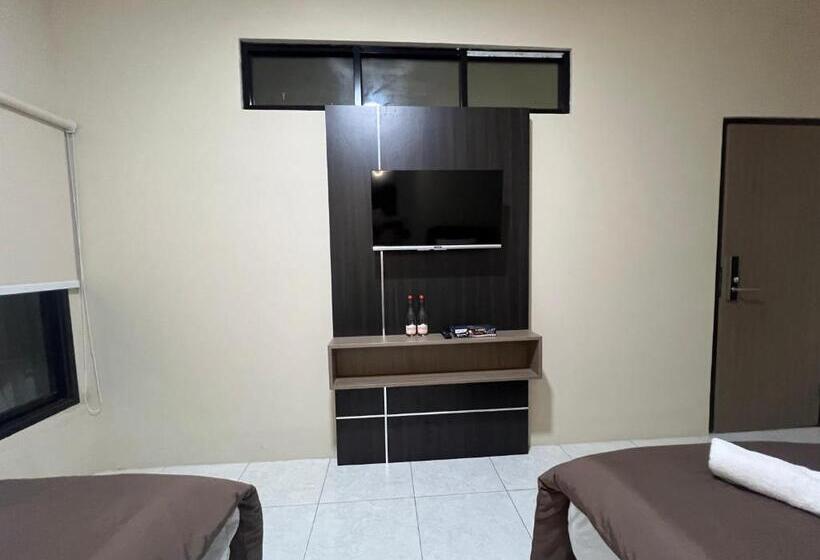 스탠다드 룸, Brenn Hotel Semarang Mitra Reddoorz