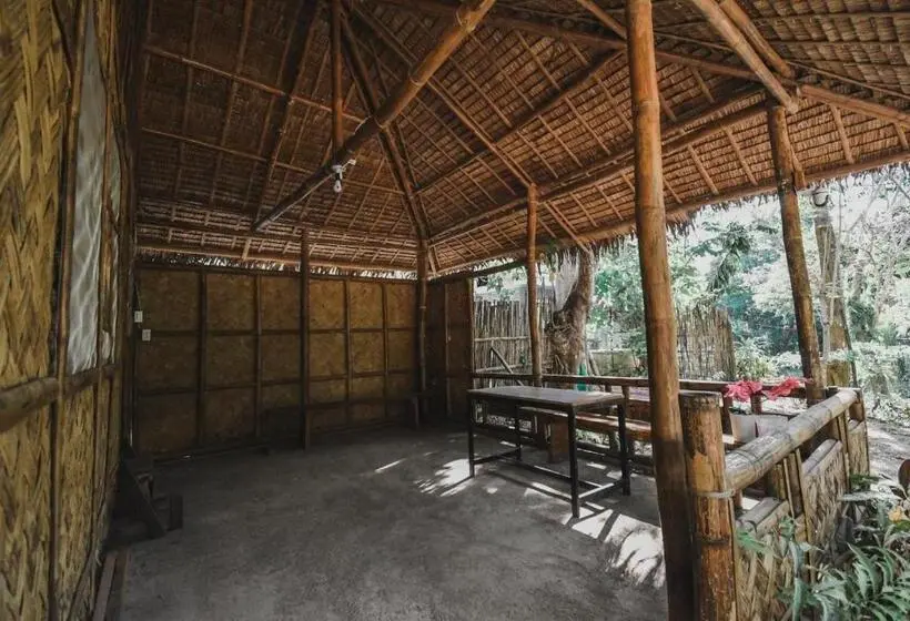 ルームシェアのワンベッド, El Bosque Resort Coron