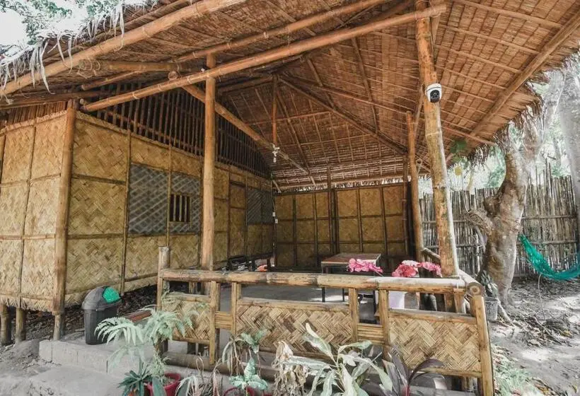 ルームシェアのワンベッド, El Bosque Resort Coron