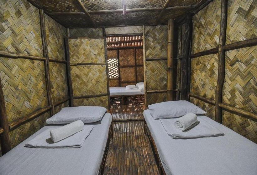 ルームシェアのワンベッド, El Bosque Resort Coron