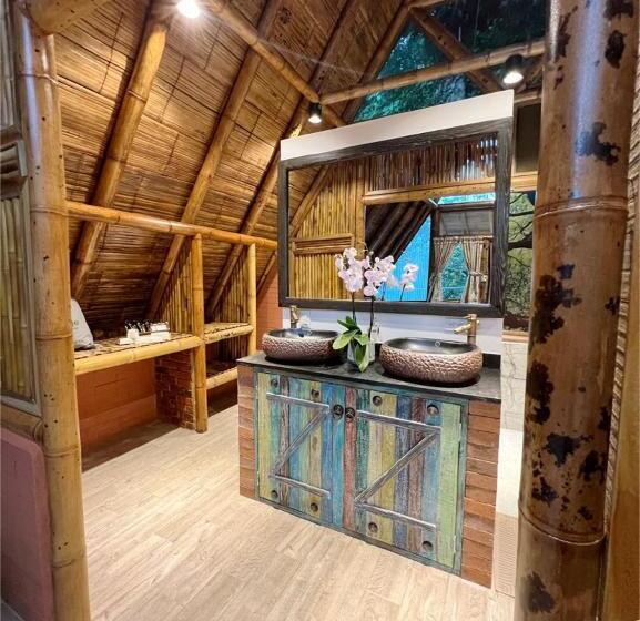 バルコニー付きスタンダードルーム, Boscaje Solarpunk Habitat