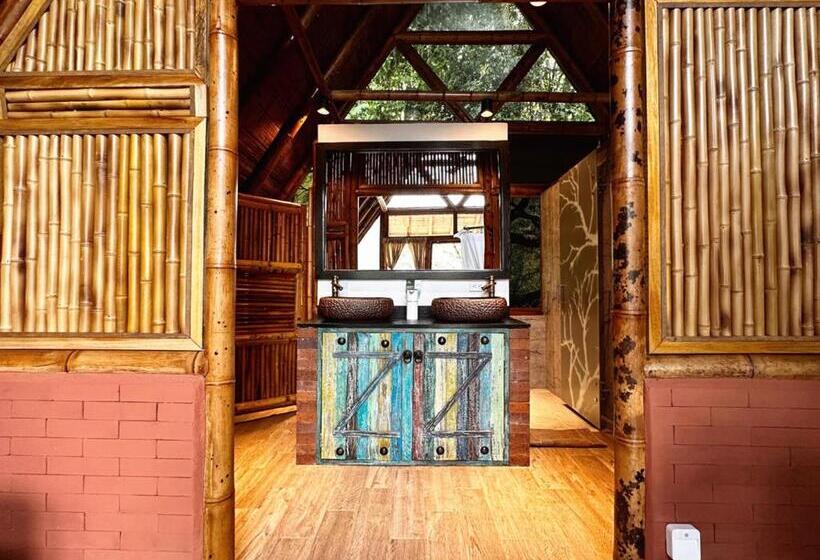 バルコニー付きスタンダードルーム, Boscaje Solarpunk Habitat