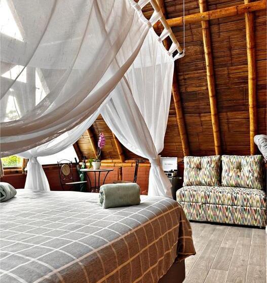 バルコニー付きスタンダードルーム, Boscaje Solarpunk Habitat