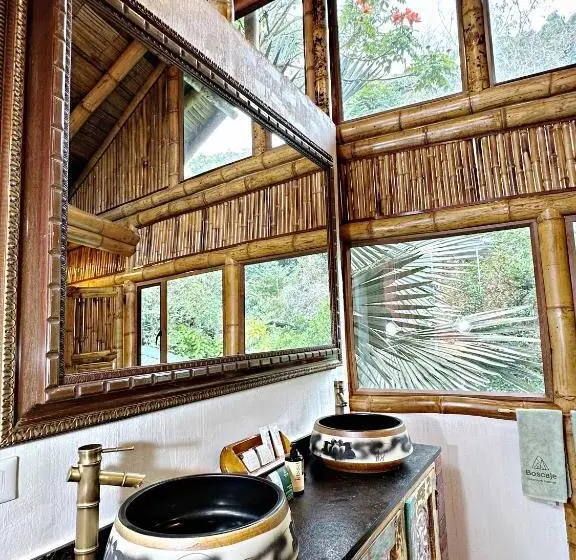 Perhehuone, Boscaje Solarpunk Habitat