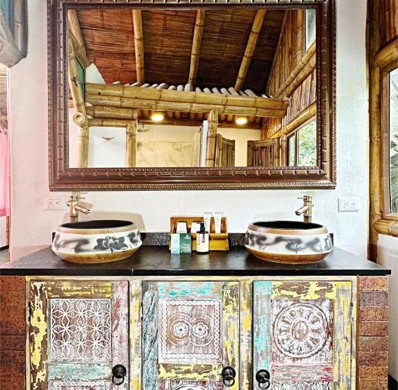 ファミリールーム, Boscaje Solarpunk Habitat