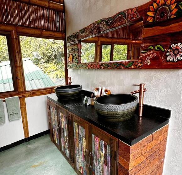 ファミリールーム, Boscaje Solarpunk Habitat