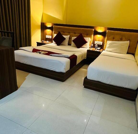 Трехместный Номер Deluxe, E I Residency Manage By Sb Group