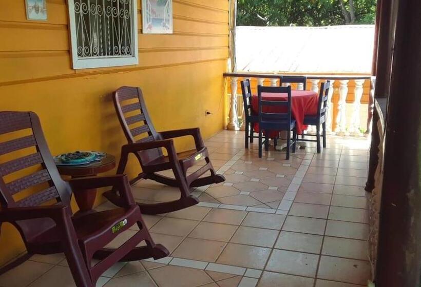 スタンダードルーム, Villa Ordonez