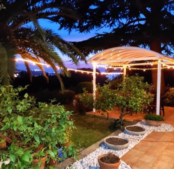 آپارتمان لوکس 1 خوابه, House Olive Garden Strunjan