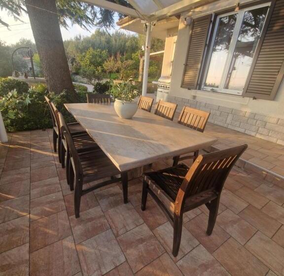 آپارتمان لوکس 1 خوابه, House Olive Garden Strunjan