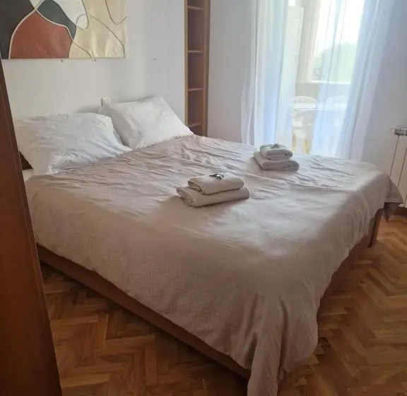 آپارتمان 1 خوابه با بالکن, House Olive Garden Strunjan