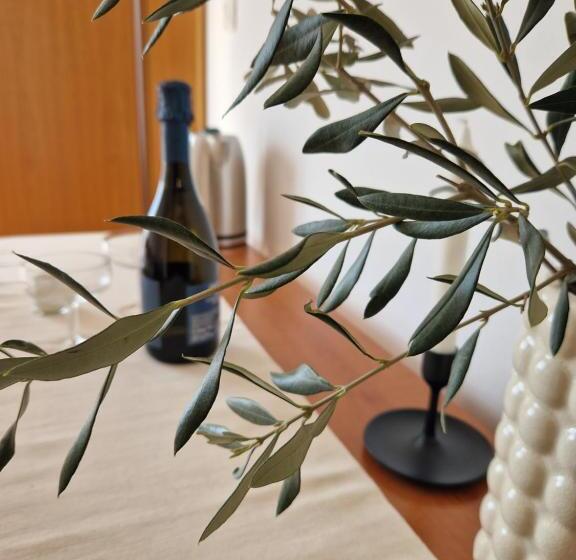 اتاق استاندارد با بالکن و چشمانداز دریا, House Olive Garden Strunjan