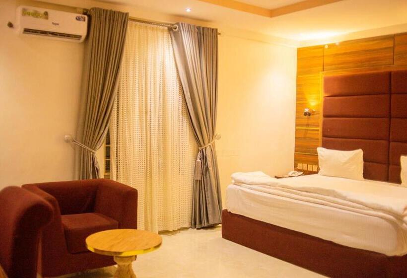 Deluxe Familie Værelse, Jimaco Hotels And Suites