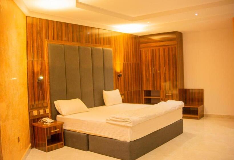 اتاق لوکس خانوادگی, Jimaco Hotels And Suites
