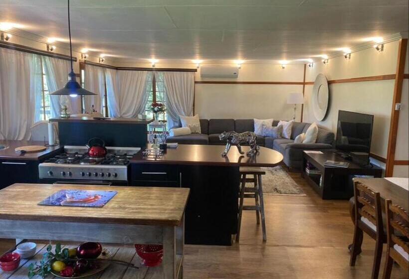 2间卧室的房子, Rose And Ivy Cottages