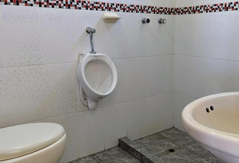 标准间, Amantani Sol Andino