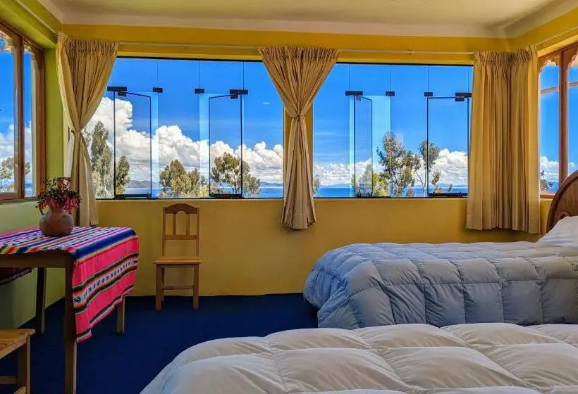 اتاق استاندارد با چشمانداز دریاچه, Amantani Sol Andino