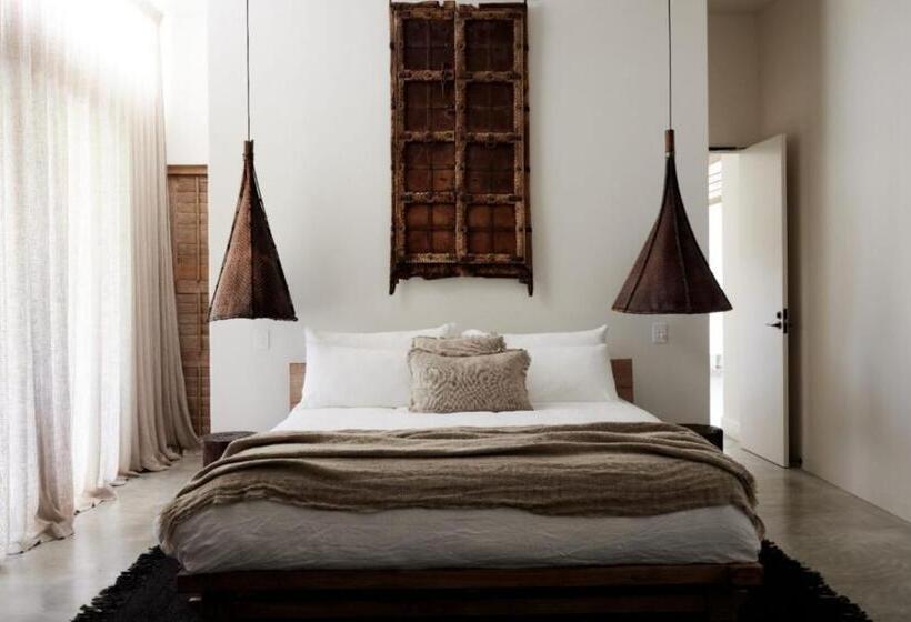 מיטת קינג בסוויטה, Villa Riad