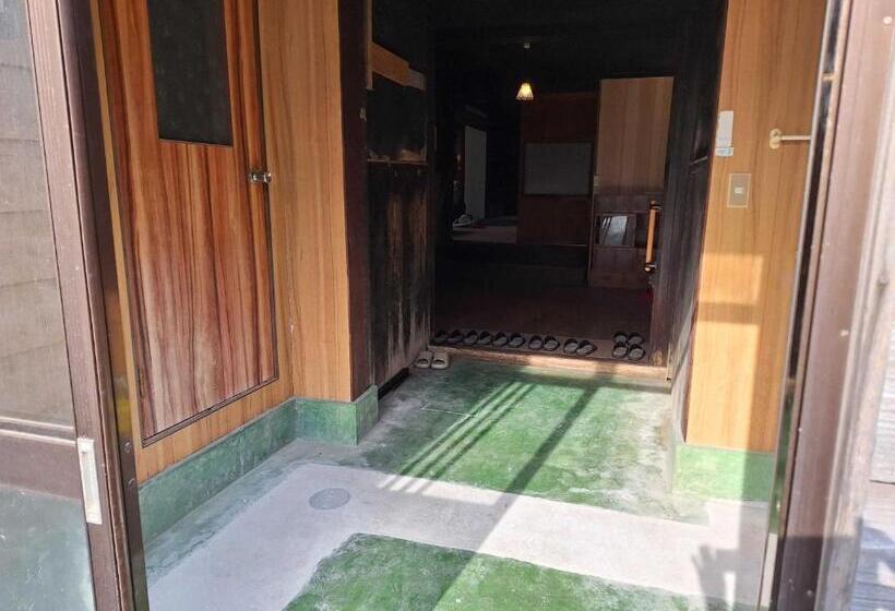 اتاق استاندارد سه تخته با سرویس بهداشتی مشترک, Gloce Sadoベースキャンプ宿根木