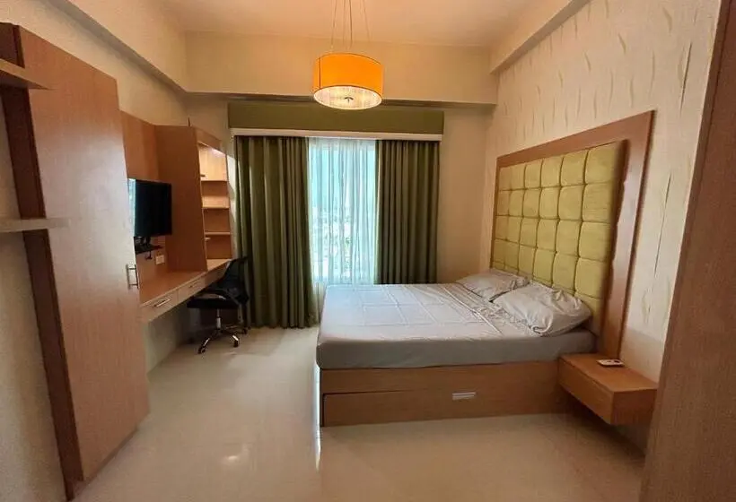 Standardrum, One Pavilion Condominium