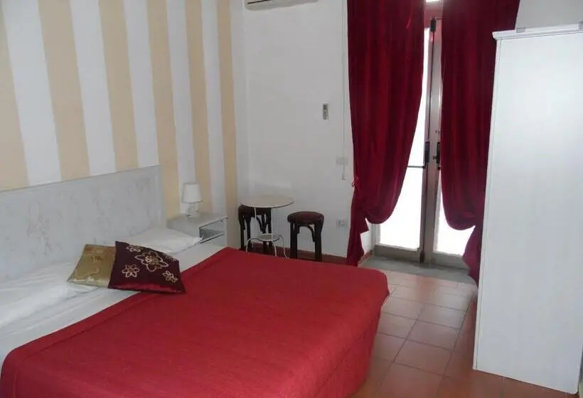 スタンダード4人部屋, Agorà Hostel