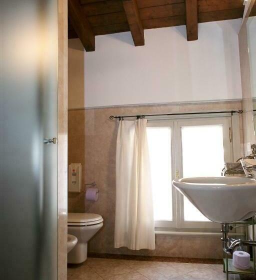 اتاق استاندارد, B&b Casa Del Teatro