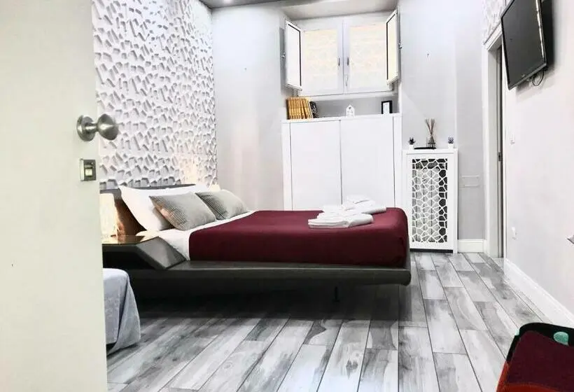 اتاق استاندارد, Rooms Via Tacito