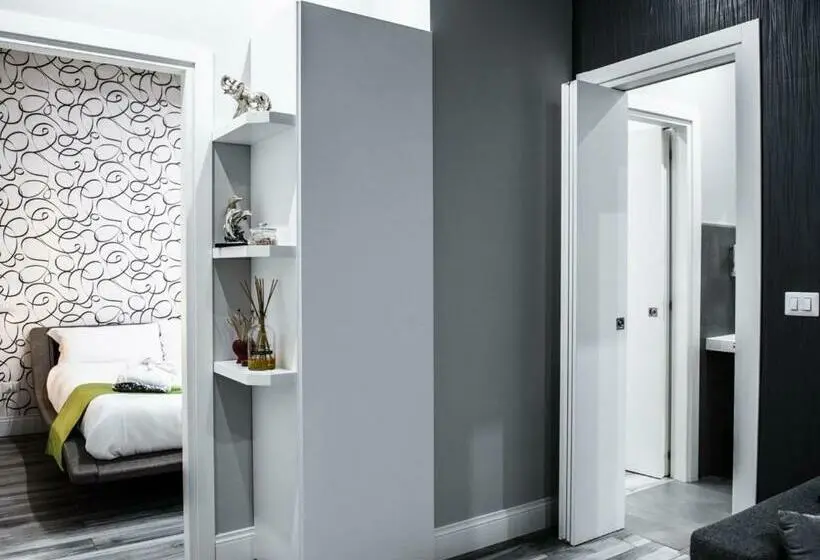 سوییت خانوادگی, Rooms Via Tacito